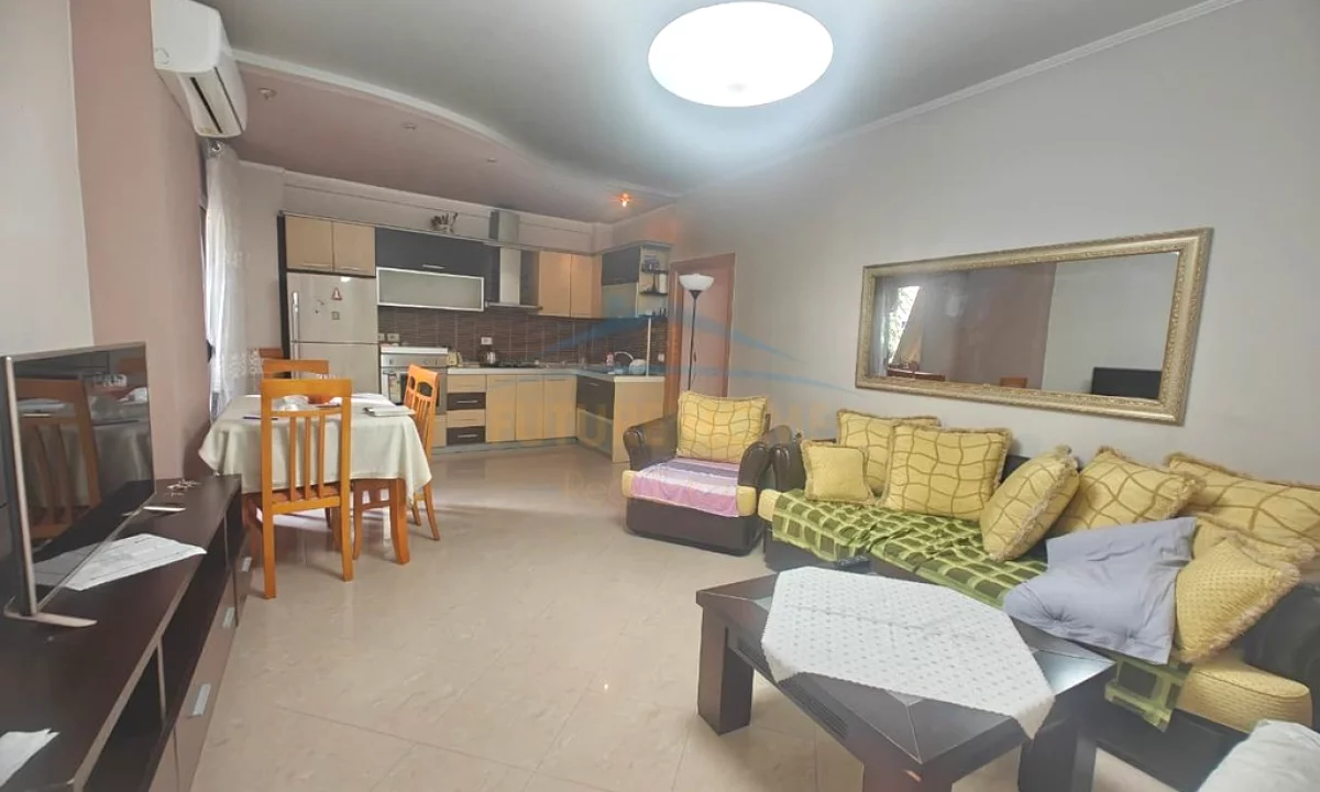Shtepi me qera Apartament ne Tirane, 2+1, Mobilimi E mobiluar, Pagesa 70,000  Leke.
