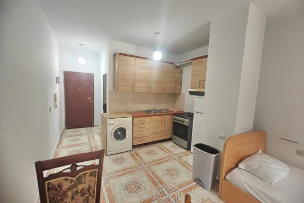 Qera, Apartament Studio, Rruga Fortuzi, Tiranë