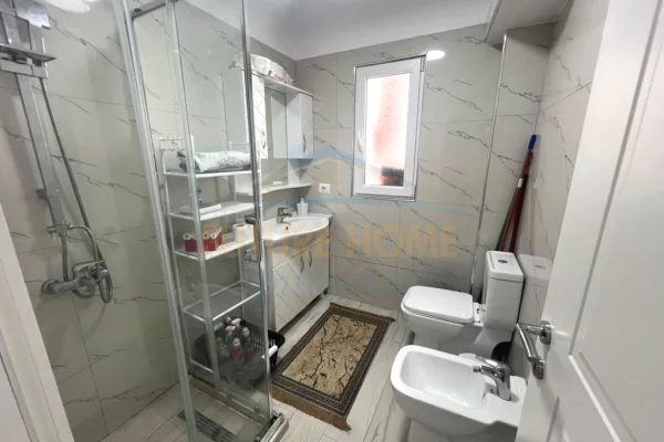 Shtepi me qera Apartament ne Tirane, 1+1, Mobilimi E mobiluar, Pagesa 55,000  Leke.
