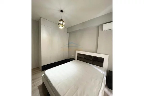 Shtepi me qera Apartament ne Tirane, 2+1, Mobilimi E mobiluar, Pagesa 650  Euro.