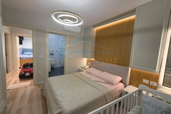 Shtepi me qera Apartament ne Tirane, 2+1, Mobilimi E mobiluar, Pagesa 85,000  Leke.