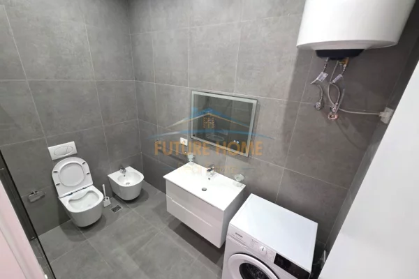 Shtepi me qera Apartament ne Tirane, 1+1, Mobilimi E mobiluar, Pagesa 1,050  Euro.