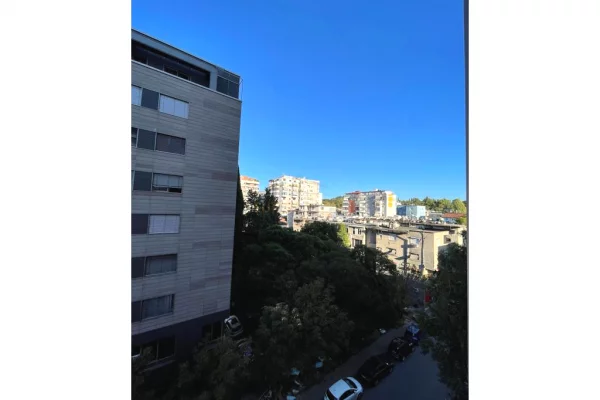 Shtepi me qera Apartament ne Tirane, 1+1, Mobilimi E mobiluar, Pagesa 1,200  Euro.