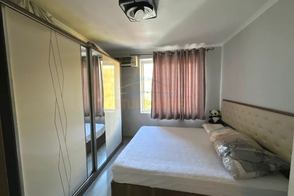 Shtepi me qera Apartament ne Tirane, 1+1, Mobilimi E mobiluar, Pagesa 50,000  Leke.
