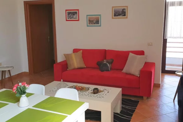 Shtepi me qera 1+1 ne Tirane - 60,000 Leke