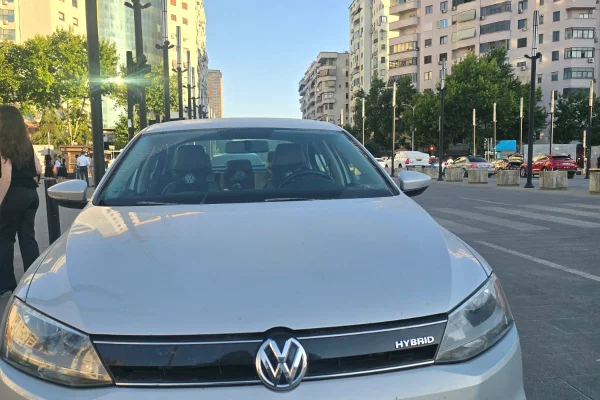 Makina ne shitje ne Tirane - 6,200 Euro