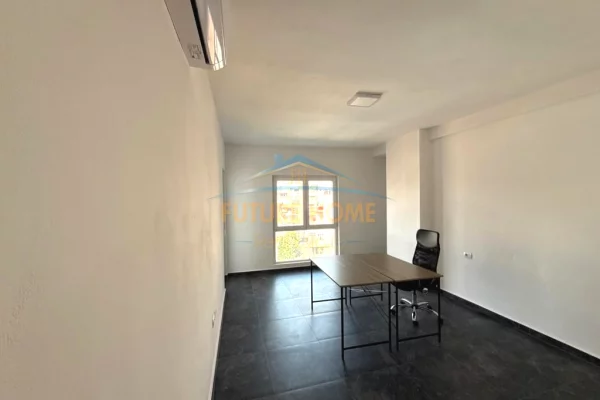 Qera , Ambient Biznesi + Post Parkimi , Zogu i Zi,Tirane
