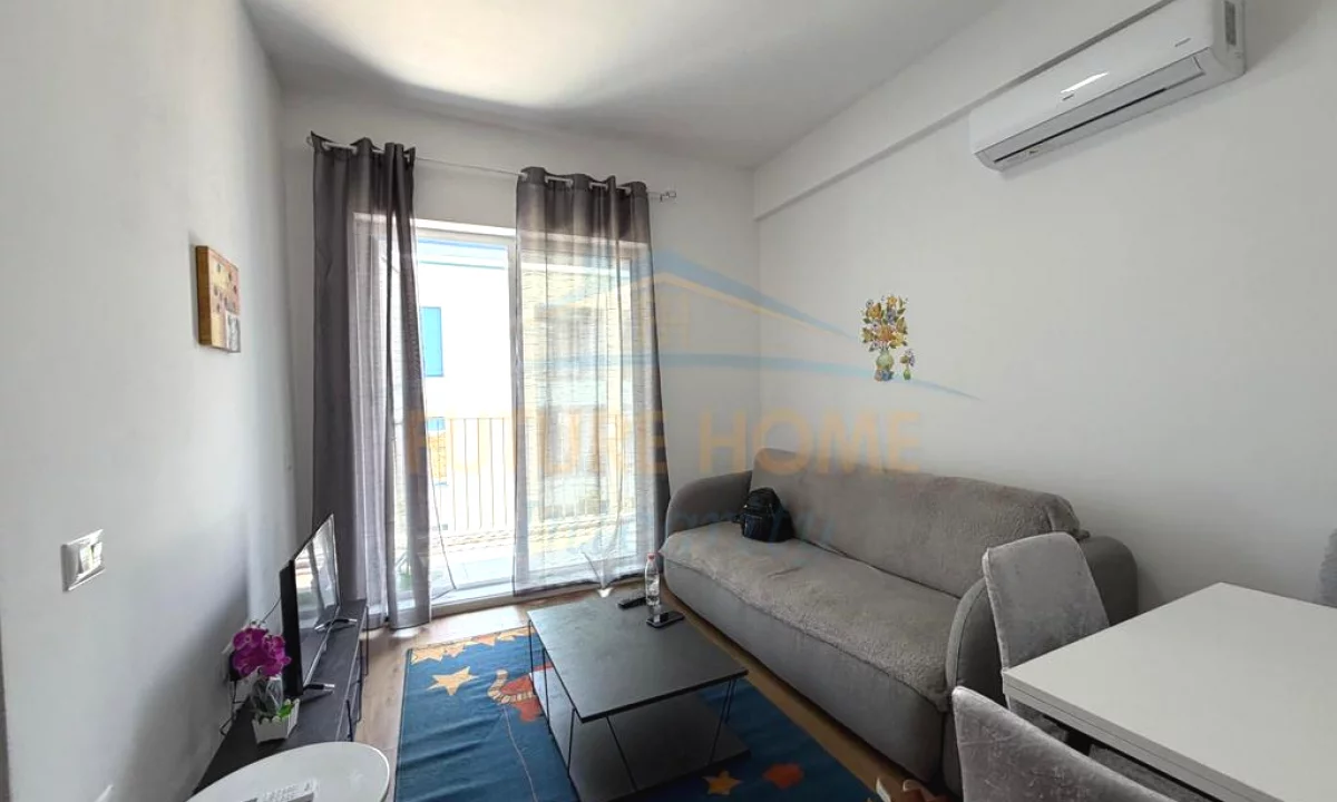 Shtepi ne shitje Apartament ne Tirane, 1+1, Mobilimi E mobiluar, Pagesa 105,000  Euro.