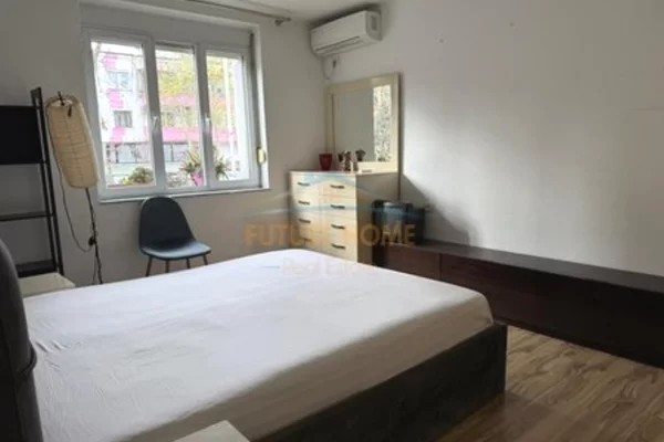 Shtepi me qera Apartament ne Tirane, 1+1, Mobilimi E mobiluar, Pagesa 590  Euro.