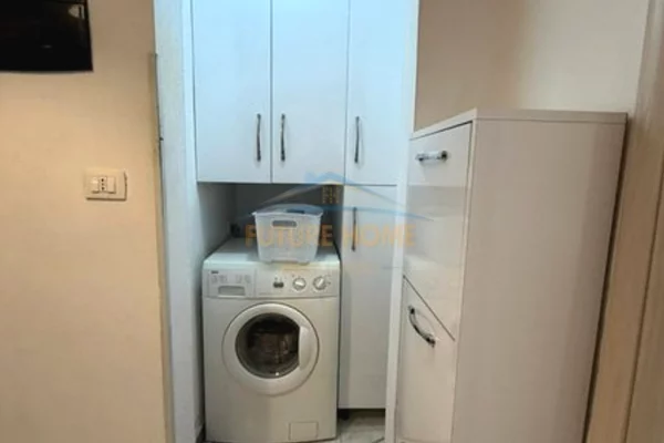 Shtepi me qera Apartament ne Tirane, 1+1, Mobilimi E mobiluar, Pagesa 590  Euro.