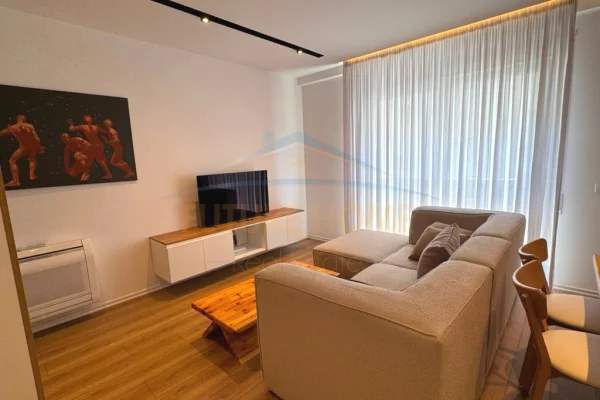 Shtepi me qera Apartament ne Tirane, 1+1, Mobilimi E mobiluar, Pagesa 650  Euro.