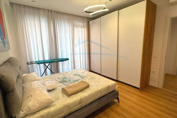 Shtepi me qera Apartament ne Tirane, 1+1, Mobilimi E mobiluar, Pagesa 650  Euro.