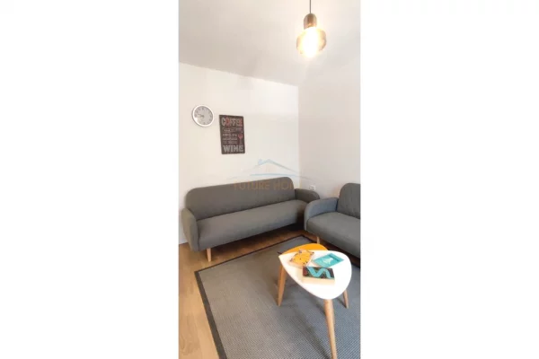 Shtepi me qera Garsoniere ne Tirane - 535 Euro