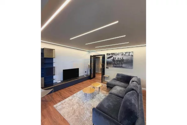 Shtepi ne shitje Apartament ne Tirane, 3+1, Mobilimi E mobiluar, Pagesa 550,000  Euro.