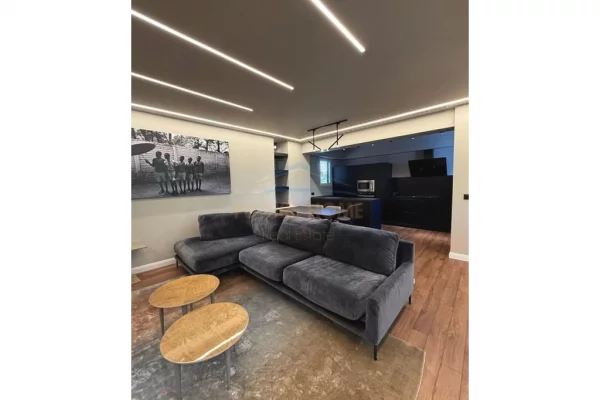 Shtepi ne shitje Apartament ne Tirane, 3+1, Mobilimi E mobiluar, Pagesa 550,000  Euro.