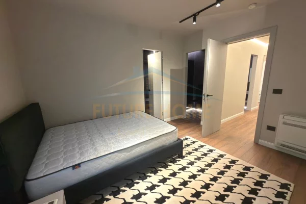 Shtepi ne shitje Apartament ne Tirane, 3+1, Mobilimi E mobiluar, Pagesa 550,000  Euro.