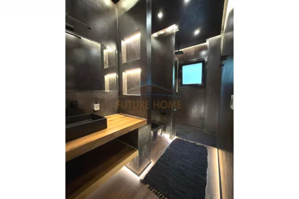 Shtepi ne shitje Apartament ne Tirane, 3+1, Mobilimi E mobiluar, Pagesa 550,000  Euro.