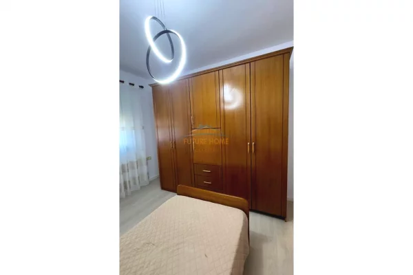 Shtepi me qera Apartament ne Tirane, 2+1, Mobilimi E mobiluar, Pagesa 650  Euro.