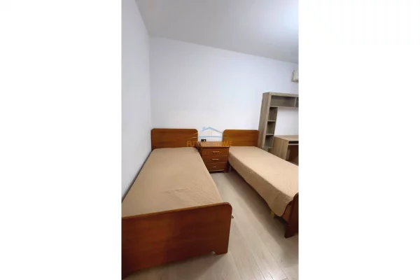 Shtepi me qera Apartament ne Tirane, 2+1, Mobilimi E mobiluar, Pagesa 650  Euro.
