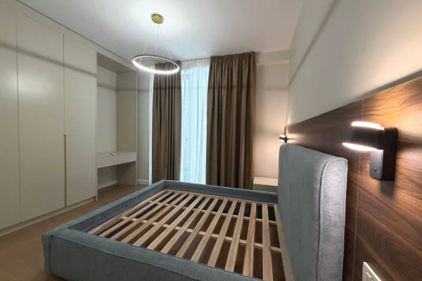 Shtepi me qera Apartament ne Tirane, 2+1, Mobilimi E mobiluar, Pagesa 1,250  Euro.
