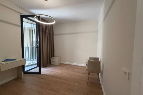 Shtepi me qera Apartament ne Tirane, 2+1, Mobilimi E mobiluar, Pagesa 1,250  Euro.