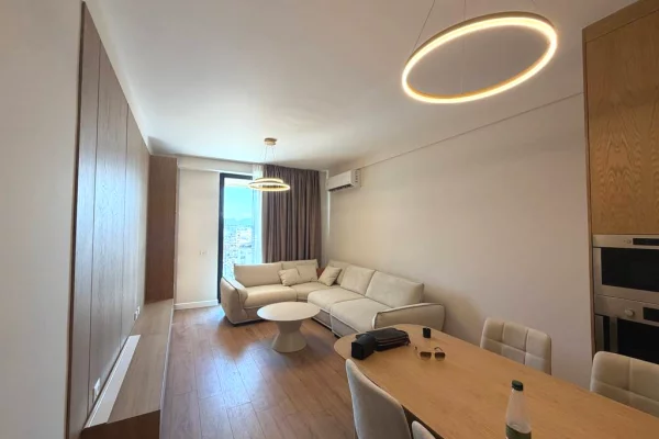 Shtepi me qera Apartament ne Tirane, 2+1, Mobilimi E mobiluar, Pagesa 1,250  Euro.