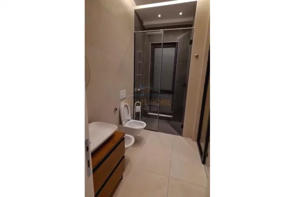 Shtepi ne shitje Apartament ne Tirane, 1+1, Mobilimi E mobiluar, Pagesa 171,300  Euro.