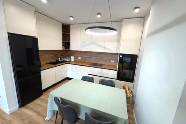 Shtepi me qera Apartament ne Tirane, 1+1, Mobilimi E mobiluar, Pagesa 78,000  Leke.