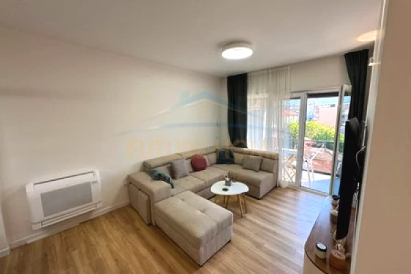 Qira, Apartament 1+1, Shkolla e Kuqe, Tiranë.