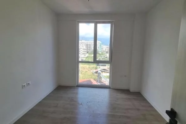 Shtepi ne shitje Apartament ne Tirane, 2+1, Mobilimi Bosh, pa mobiluar, Pagesa 153,000  Euro.