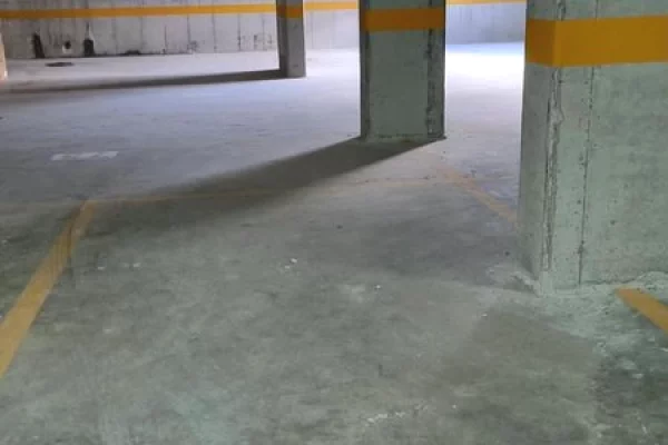 Shtepi ne shitje Apartament ne Tirane, 2+1, Mobilimi Bosh, pa mobiluar, Pagesa 153,000  Euro.