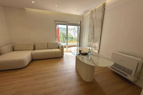 Shtepi ne shitje Apartament ne Tirane, 2+1, Mobilimi E mobiluar, Pagesa 275,000  Euro.