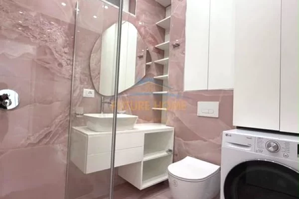 Shtepi ne shitje Apartament ne Tirane, 2+1, Mobilimi E mobiluar, Pagesa 275,000  Euro.