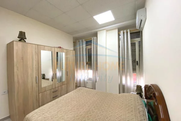 Shtepi me qera Apartament ne Tirane, 2+1, Mobilimi E mobiluar, Pagesa 60,000  Leke.