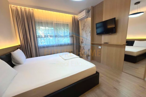 Shtepi ne shitje Apartament ne Tirane, 2+1, Mobilimi E mobiluar, Pagesa 272,000  Euro.