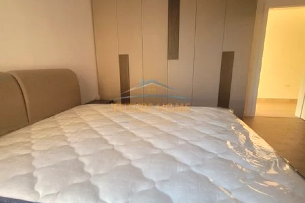Shtepi me qera Apartament ne Tirane, 2+1, Mobilimi E mobiluar, Pagesa 550  Euro.