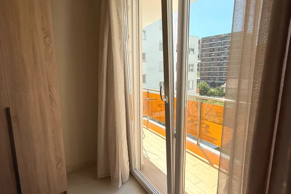 Shtepi me qera Apartament ne Tirane, 2+1, Mobilimi E mobiluar, Pagesa 50,000  Leke.