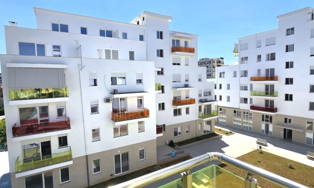 Shtepi me qera Apartament ne Tirane, 2+1, Mobilimi E mobiluar, Pagesa 50,000  Leke.