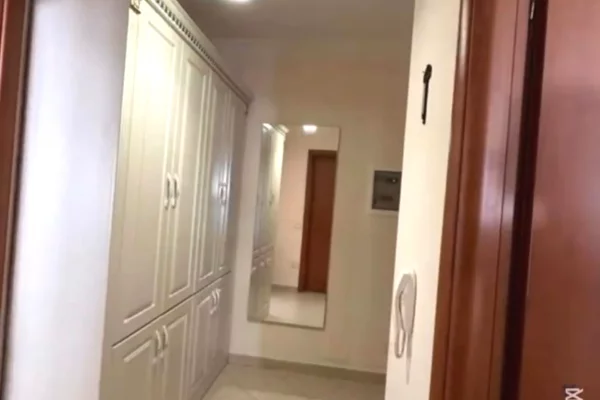 Shtepi me qera Apartament ne Vlore, 1+1, Mobilimi E mobiluar, Pagesa 45,000  Leke.