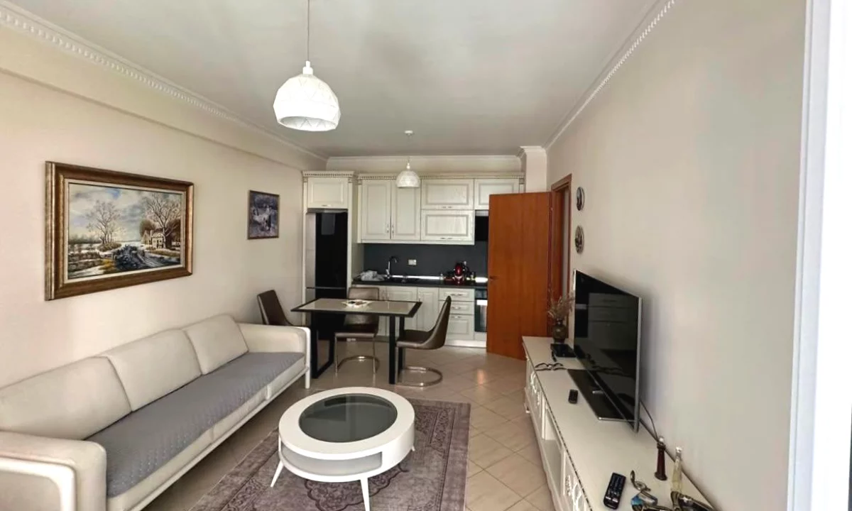 Shtepi me qera Apartament ne Vlore, 1+1, Mobilimi E mobiluar, Pagesa 45,000  Leke.