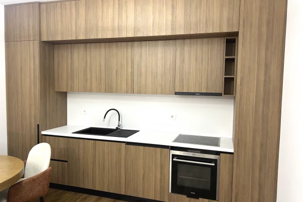 Shtepi me qera Apartament ne Tirane, 1+1, Mobilimi E mobiluar, Pagesa 55,000  Leke.