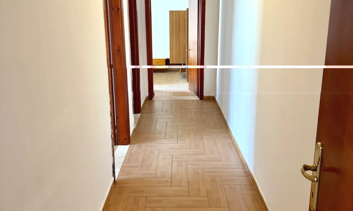 Shtepi me qera Apartament ne Tirane, 2+1, Mobilimi Pjeserisht e mobiluar, Pagesa 40,000  Leke.