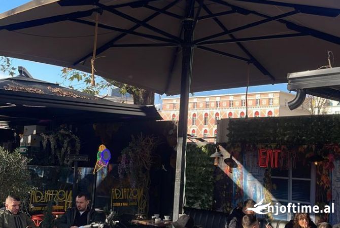 Pajisje biznesi ne shitje ne Tirane - 2,000 Euro