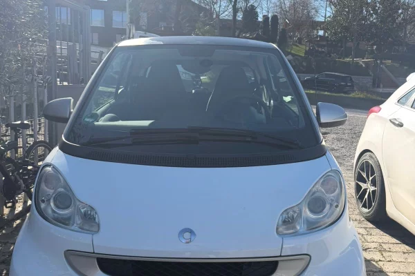 Makina ne shitje ne Tirane - 2,800 Euro