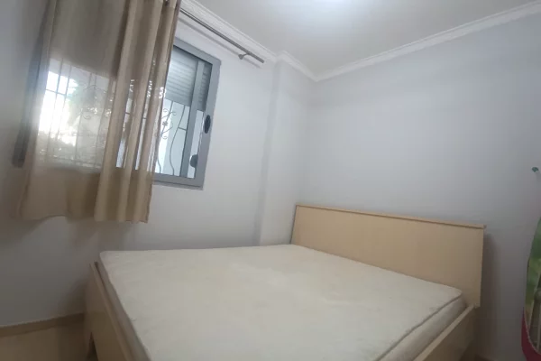 Shtepi ne shitje Apartament ne Tirane, 1+1, Mobilimi E mobiluar, Pagesa 114,000  Euro.