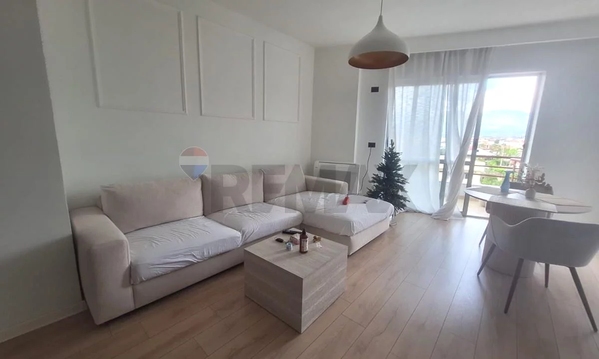 Shtepi ne shitje Apartament ne Tirane, 1+1, Mobilimi E mobiluar, Pagesa 10,000,000  Leke.