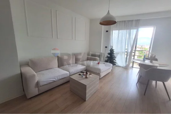 Shtepi ne shitje 1+1 ne Tirane - 10,000,000 Leke