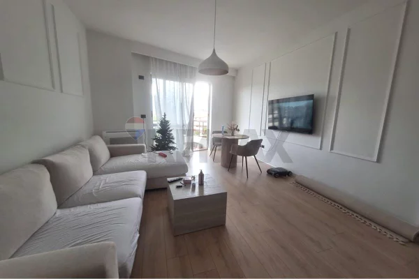 Shtepi ne shitje Apartament ne Tirane, 1+1, Mobilimi E mobiluar, Pagesa 10,000,000  Leke.