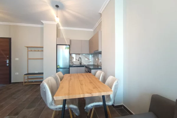 Shtepi me qera Apartament ne Tirane, 1+1, Mobilimi E mobiluar, Pagesa 55,000  Leke.