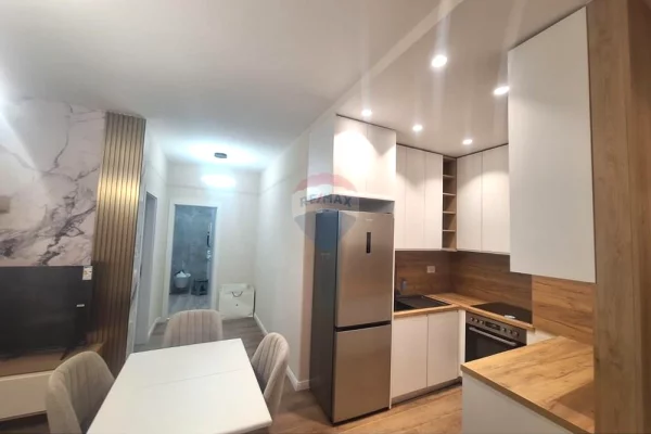 Shtepi me qera Apartament ne Tirane, 1+1, Mobilimi E mobiluar, Pagesa 65,000  Leke.